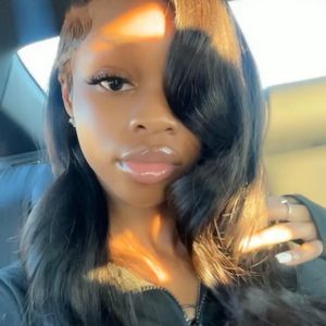 Meet your Posher, Paris